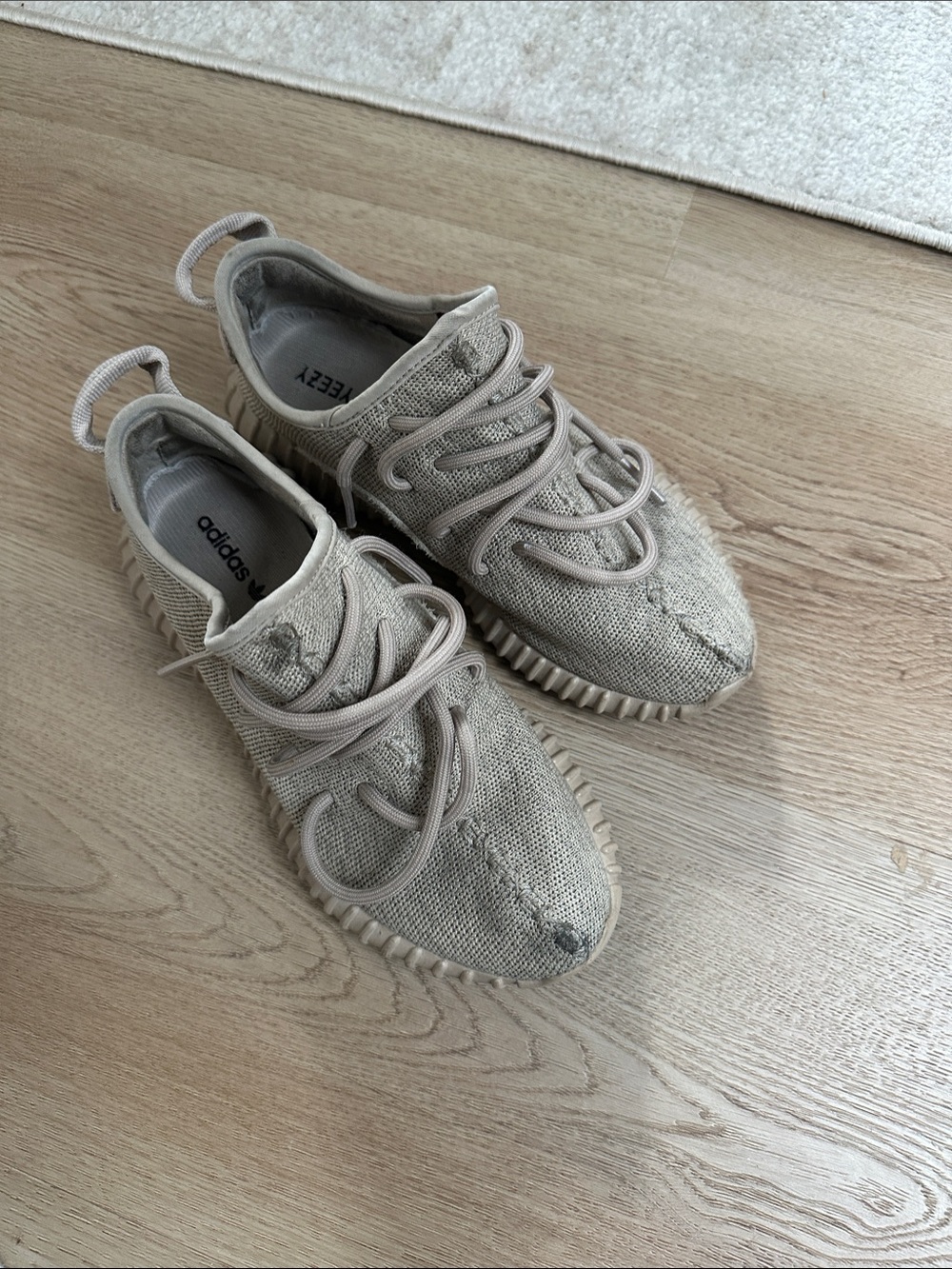 Yeezy 350 adidas Sneakers
